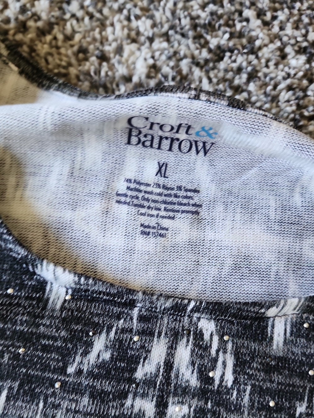 Croft And Barrow Black and White Geometric Knit Top XL - Picture 2 of 5